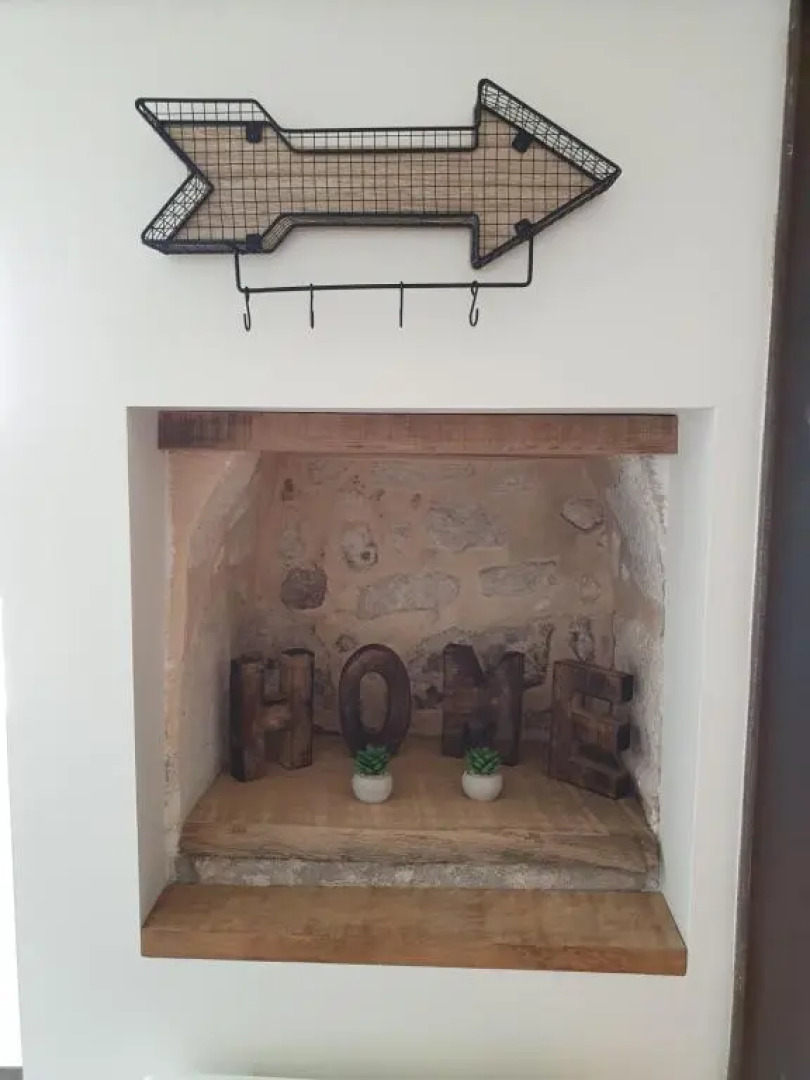 Studio meublé au pied de la cité médiévale