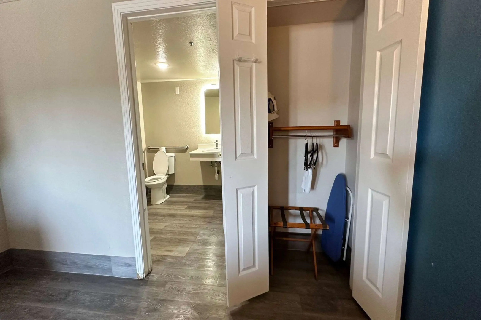 Days Inn by Wyndham San Diego Vista