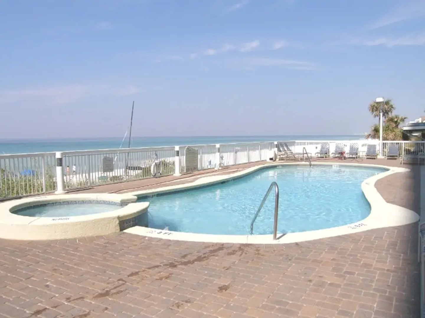 Seychelles Beach Resort by Panhandle Getaways