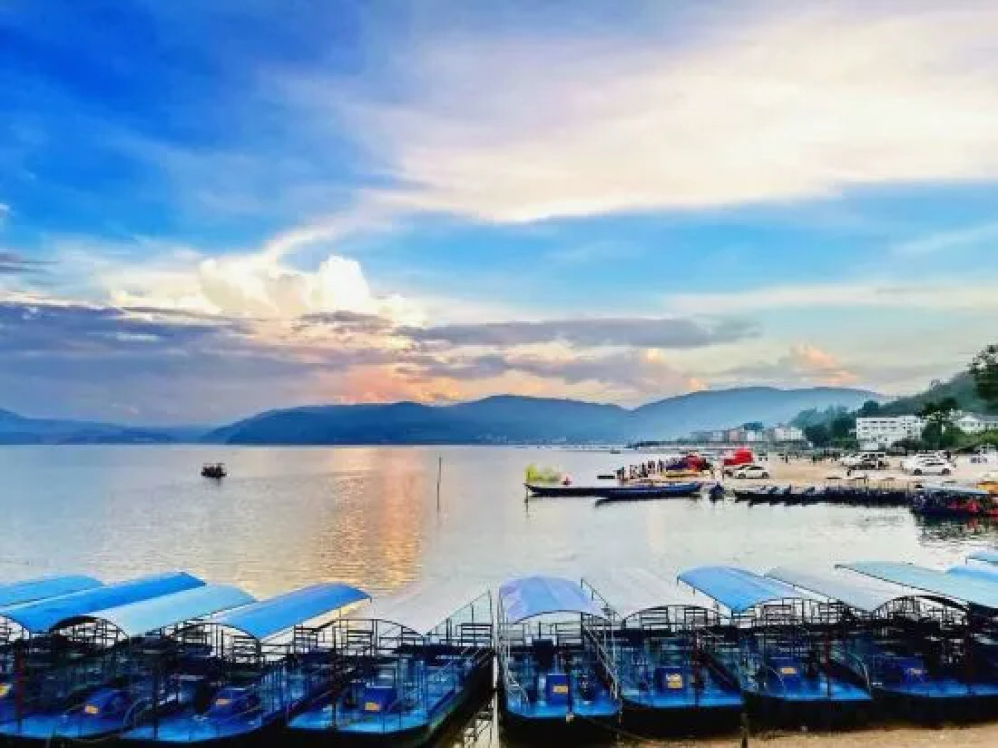 Tonghe Express Hotel