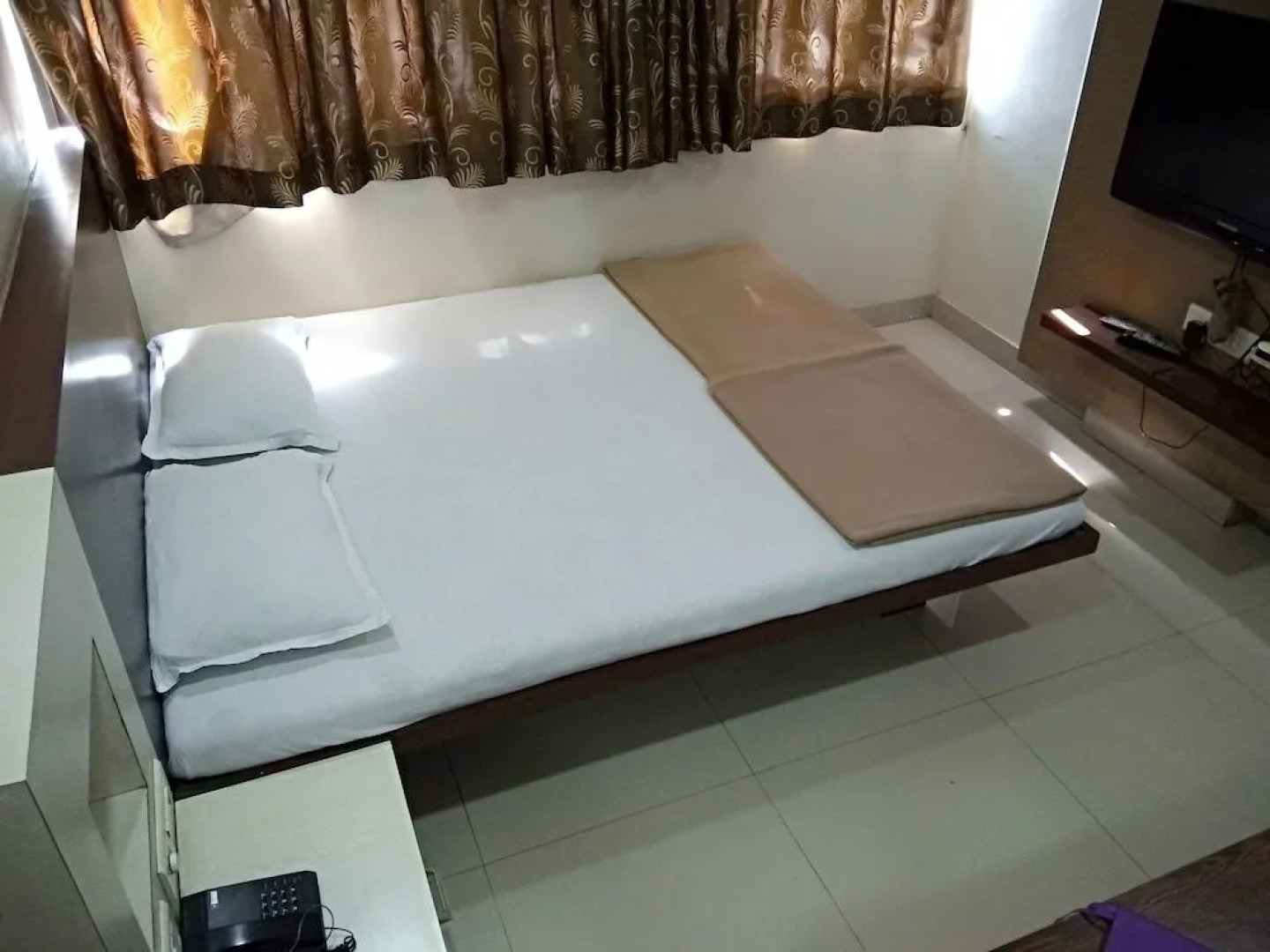 Hotel Rajshree Lodging