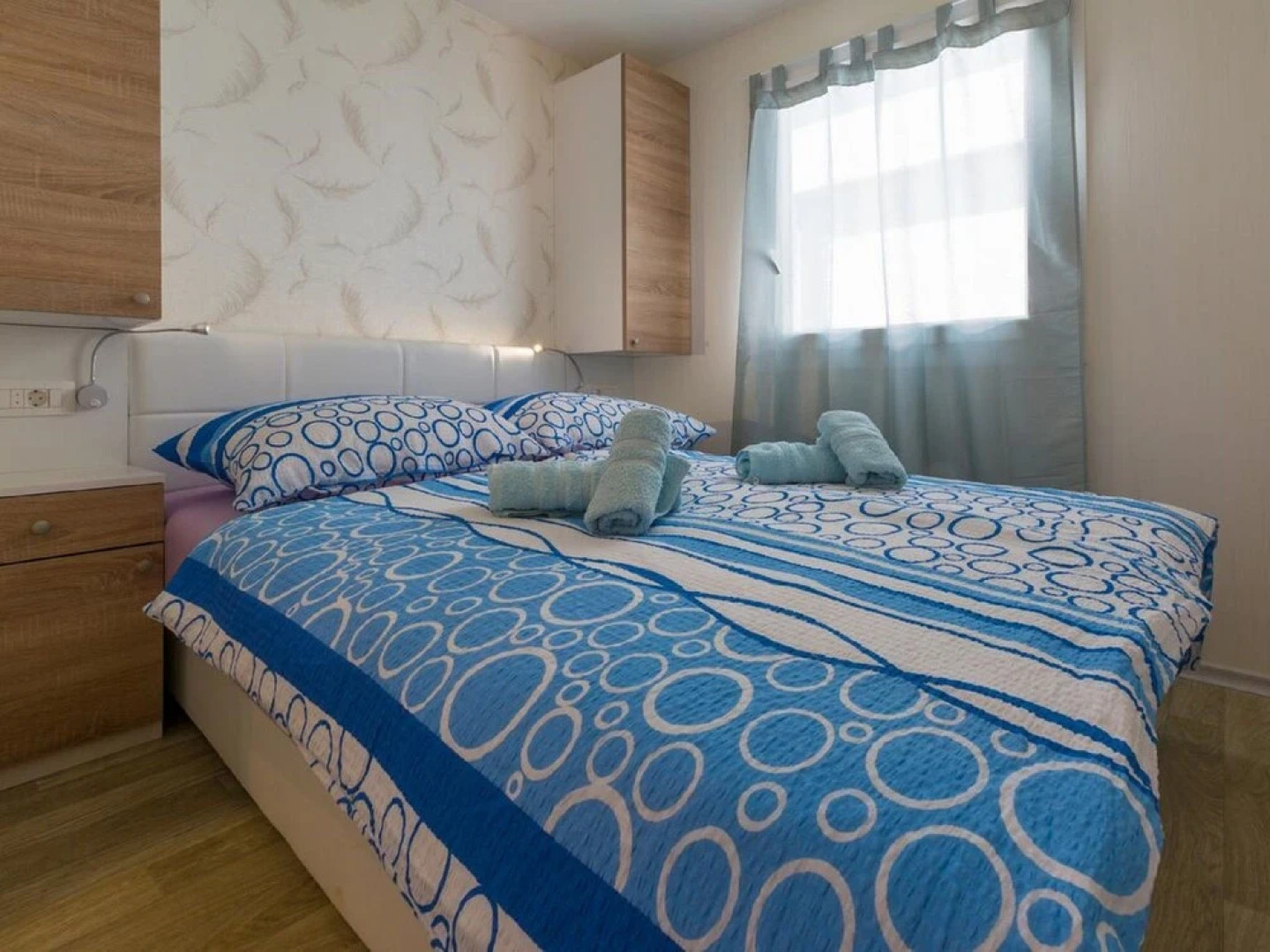 Gorgeous Mobile Home With Terrace Situated Near the Beach