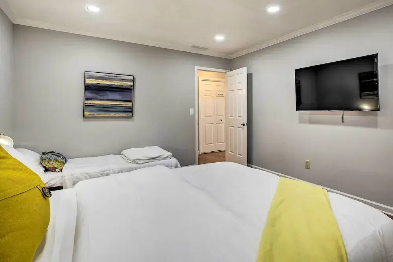 Hilltop Marietta Apt w/ Custom Design & Decor!