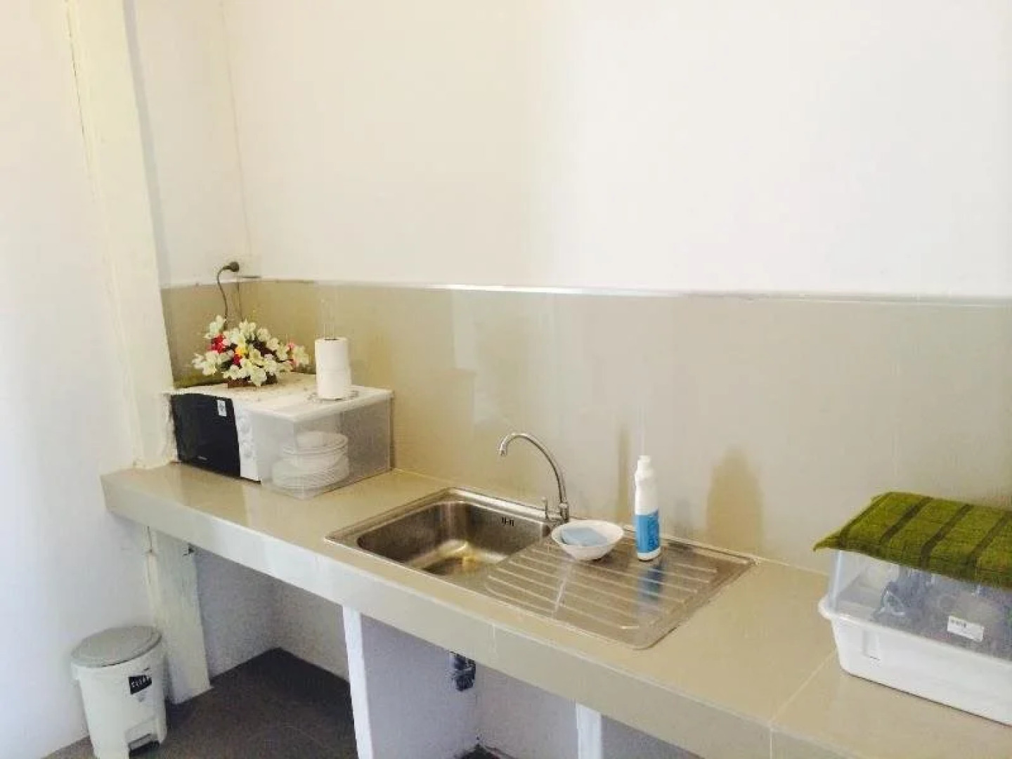 Norn Nab Dao Whitehouse