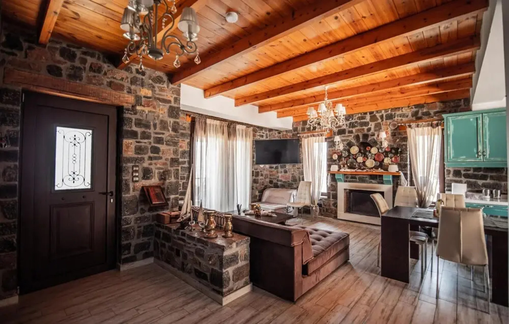 Amazing Home in Milatos with Hot Tub, Sauna & WiFi