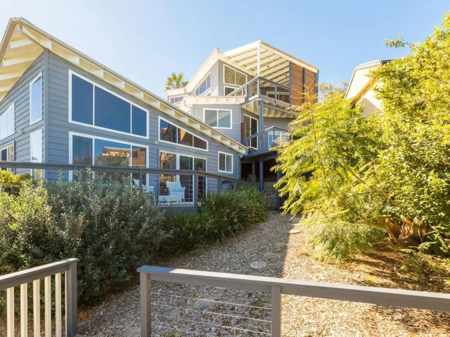 THE LOOKOUT AT GERROA Gerroa 4pm check out Sundays