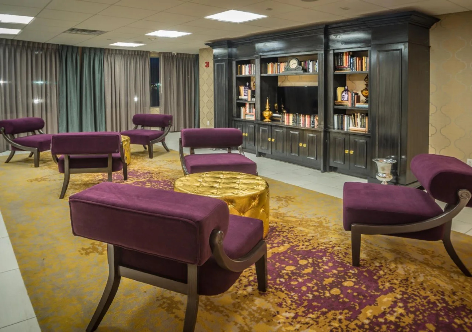 Crowne Plaza Saddle Brook by IHG