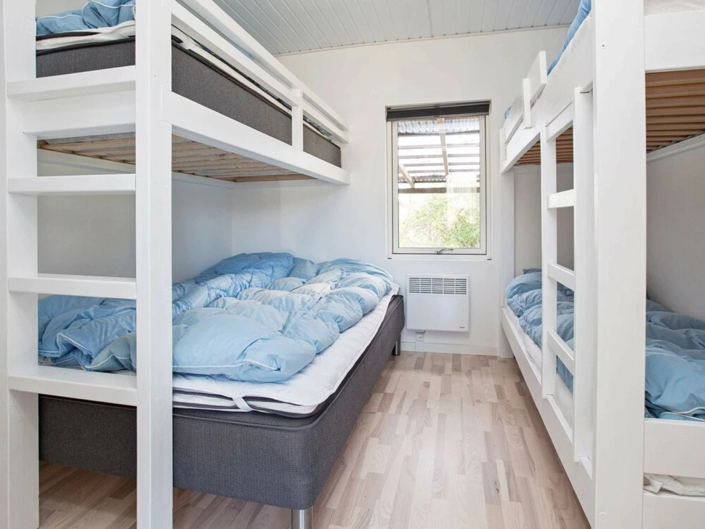 Peaceful Holiday Home in Holbæk near Sea