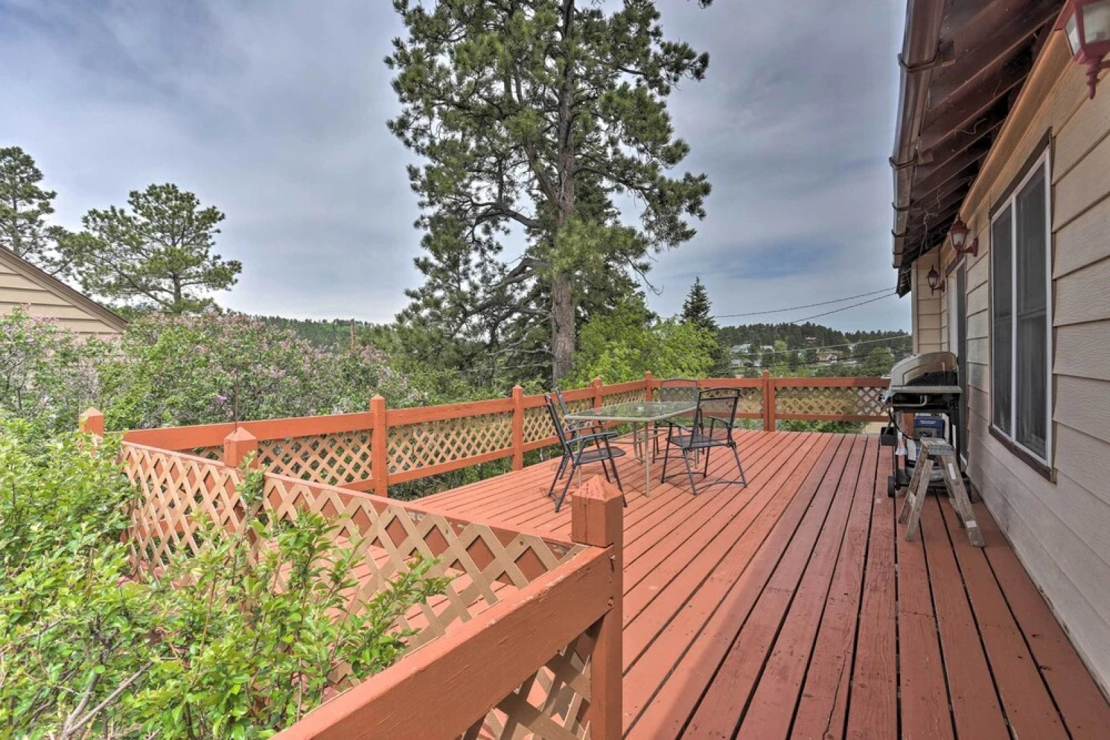 Lovely Black Hills Area Home: Covered Porch & Deck