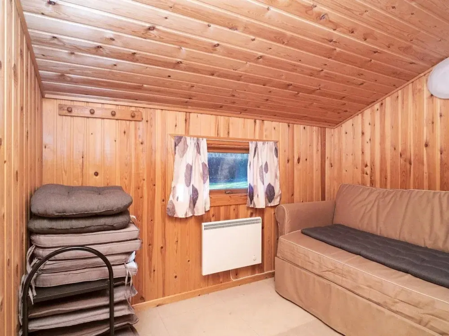 5 Person Holiday Home in Follenslev