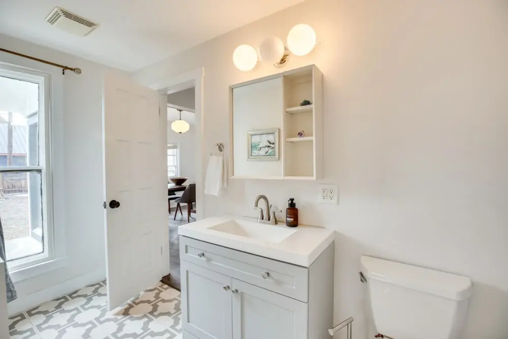 Pet-friendly Montrose Home, Walk to Town!