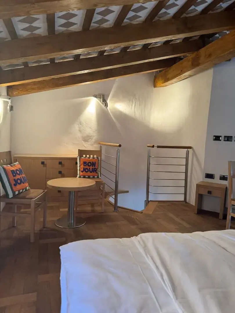 SMARTnoOK Rooms & Apartment