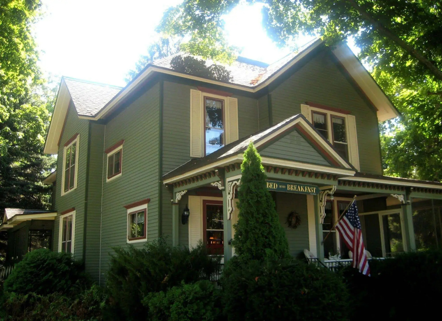 White Swan Inn Bed & Breakfast