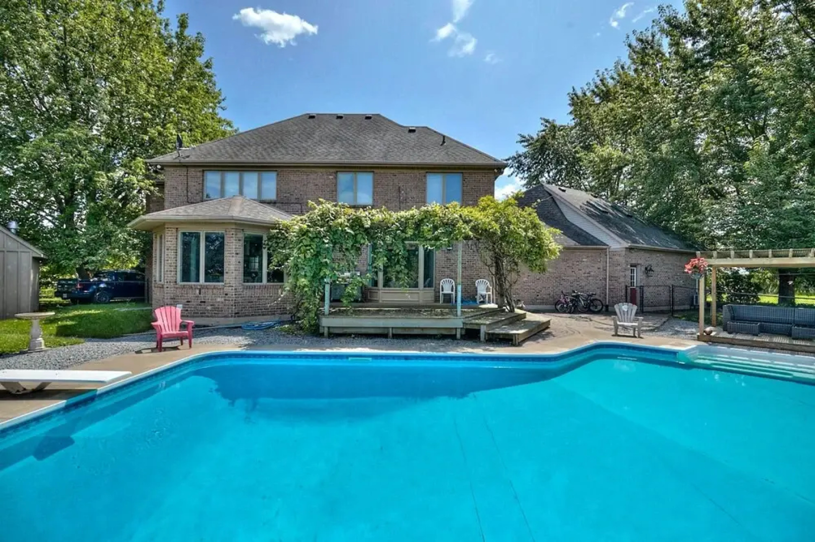 Canadian Grand Executive Villa