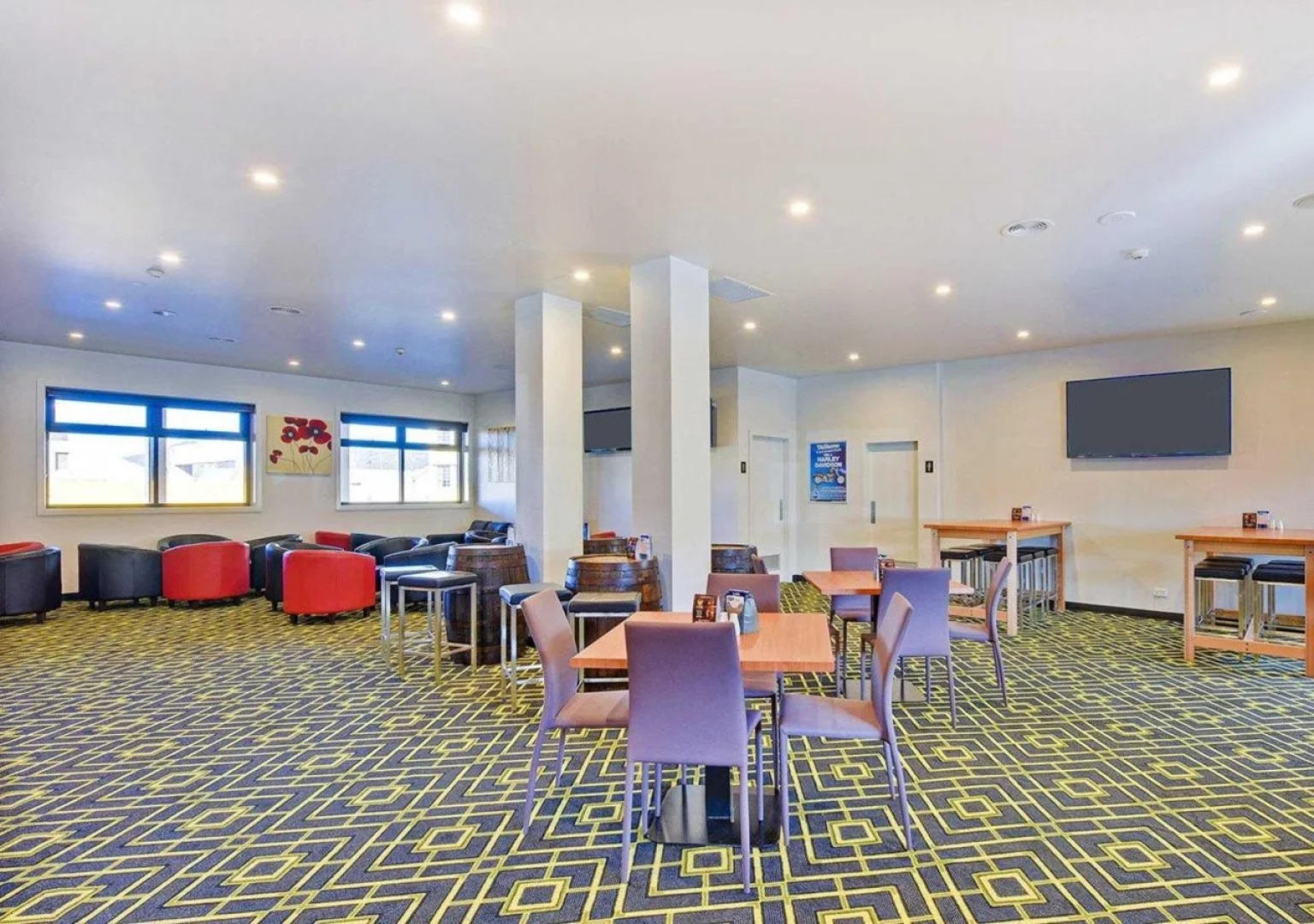 Nightcap at Burnie Townhouse