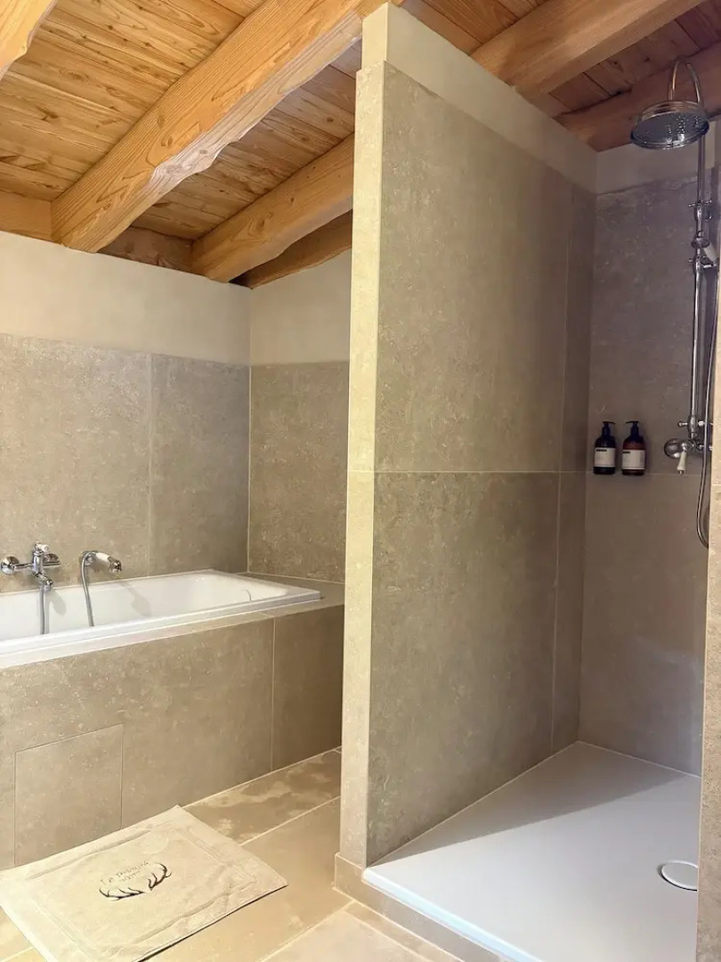 Hotel Le Prieure - 1500m