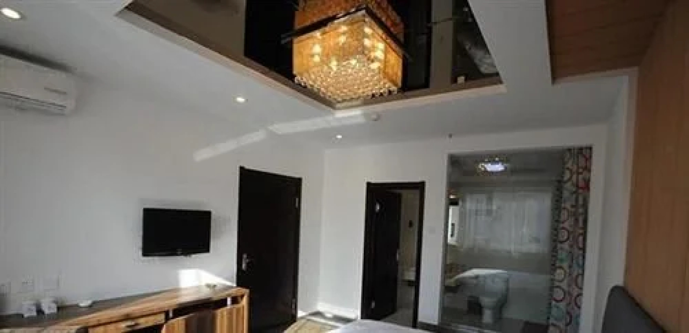 Huazheng Business Hotel