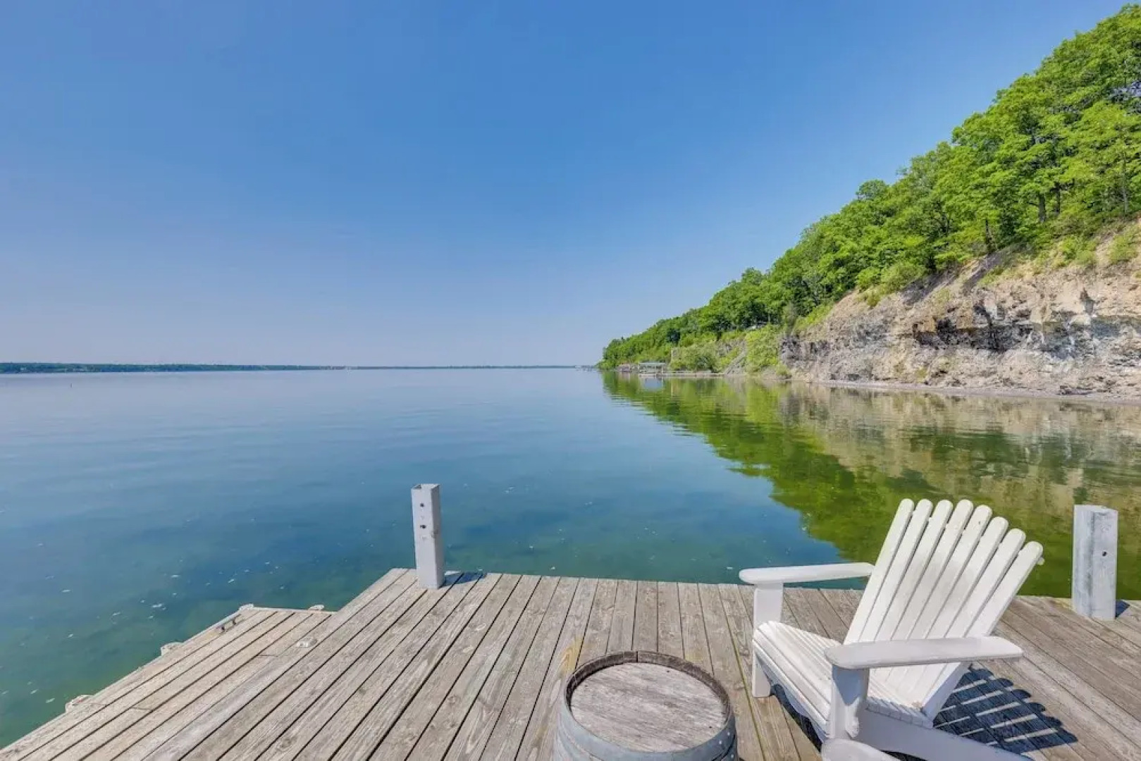 'lockes Glen' - Lakefront Geneva Getaway w/ Dock!