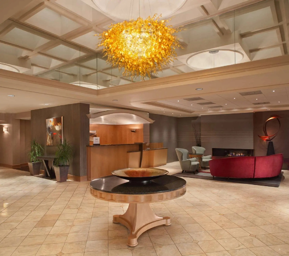 DoubleTree by Hilton Akron Fairlawn