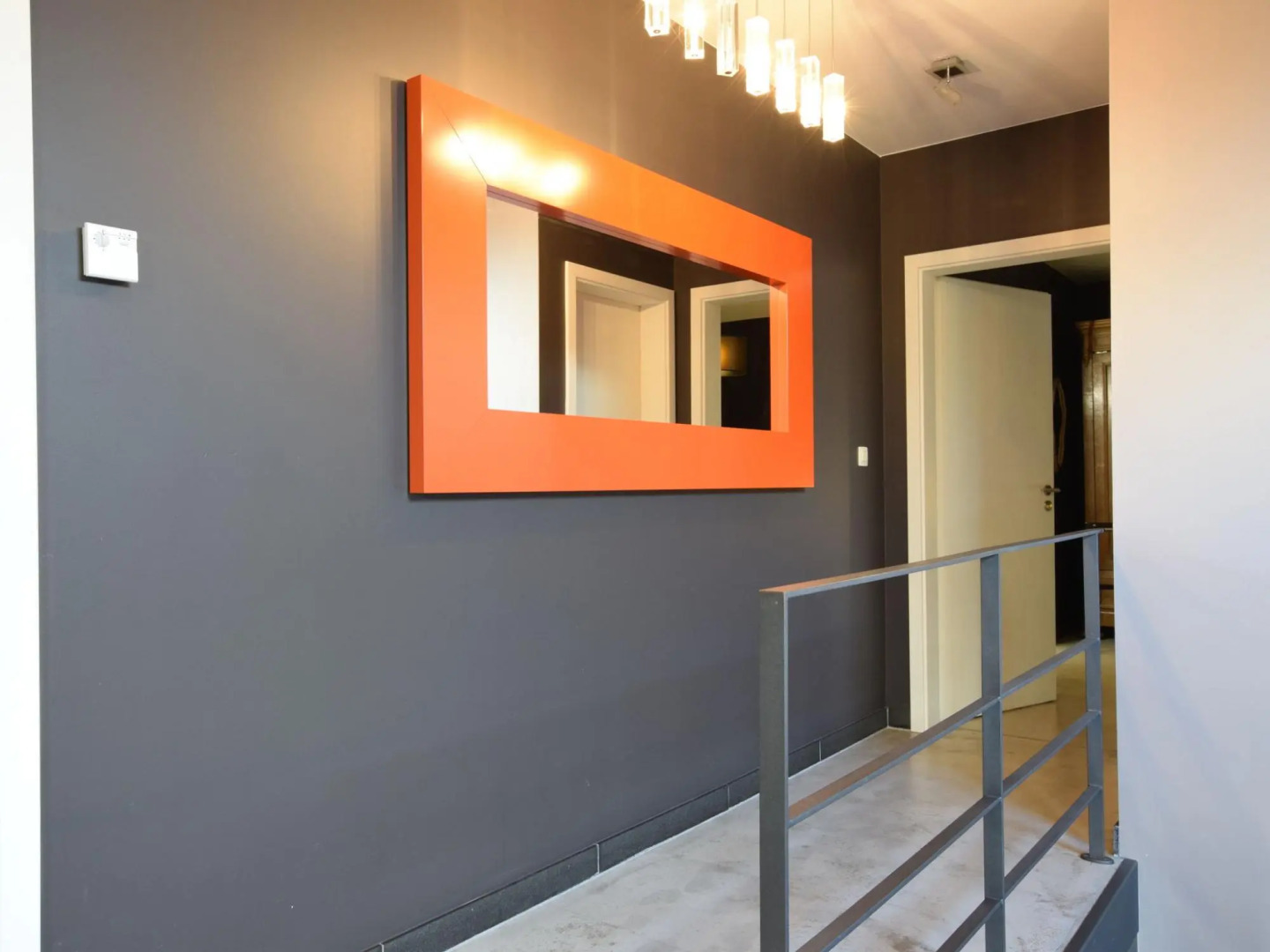 Luxury Cottage in Vaux-sur-Sure with Sauna and Jacuzzi