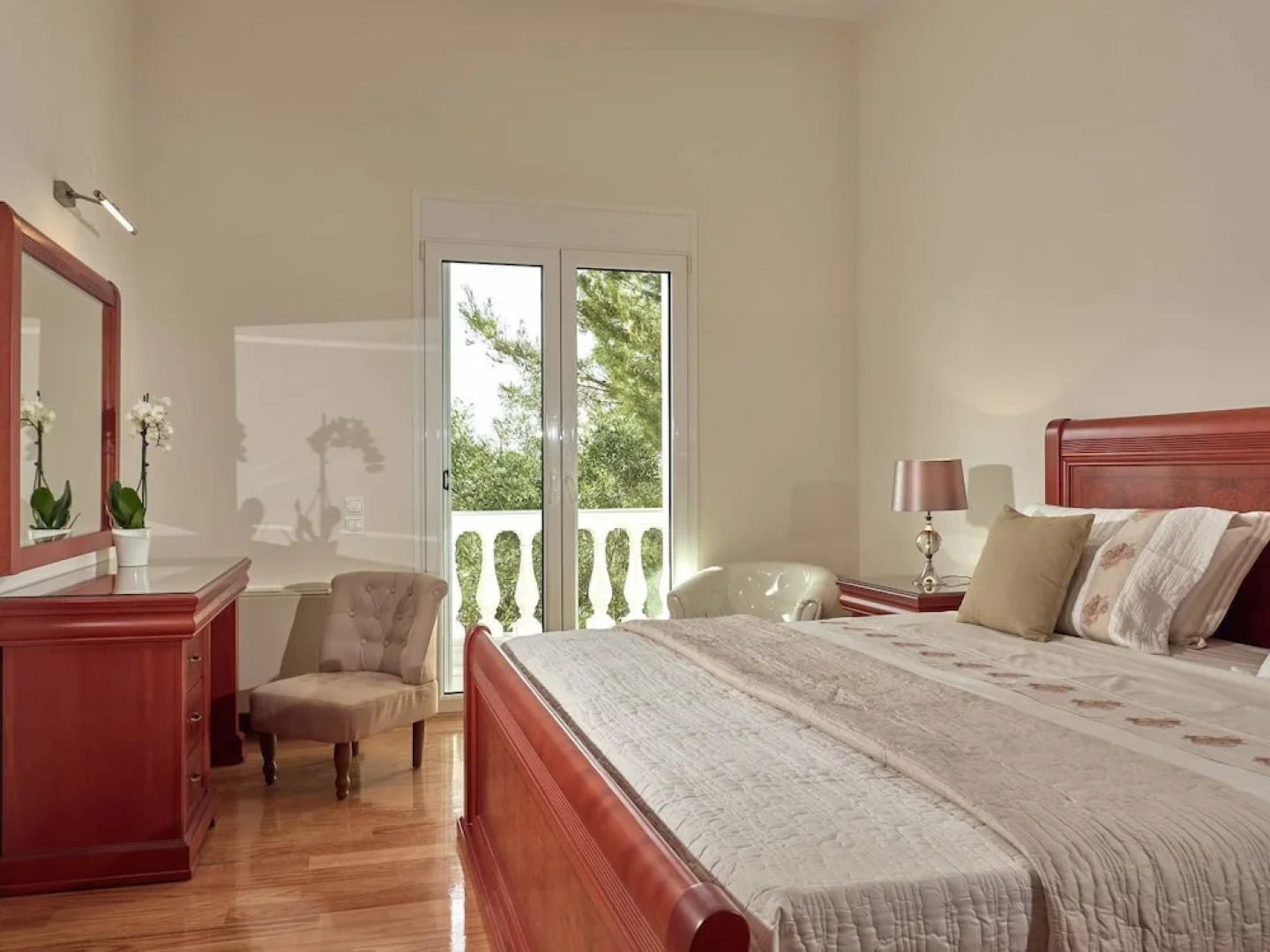 Mont Bleu Luxury Villa