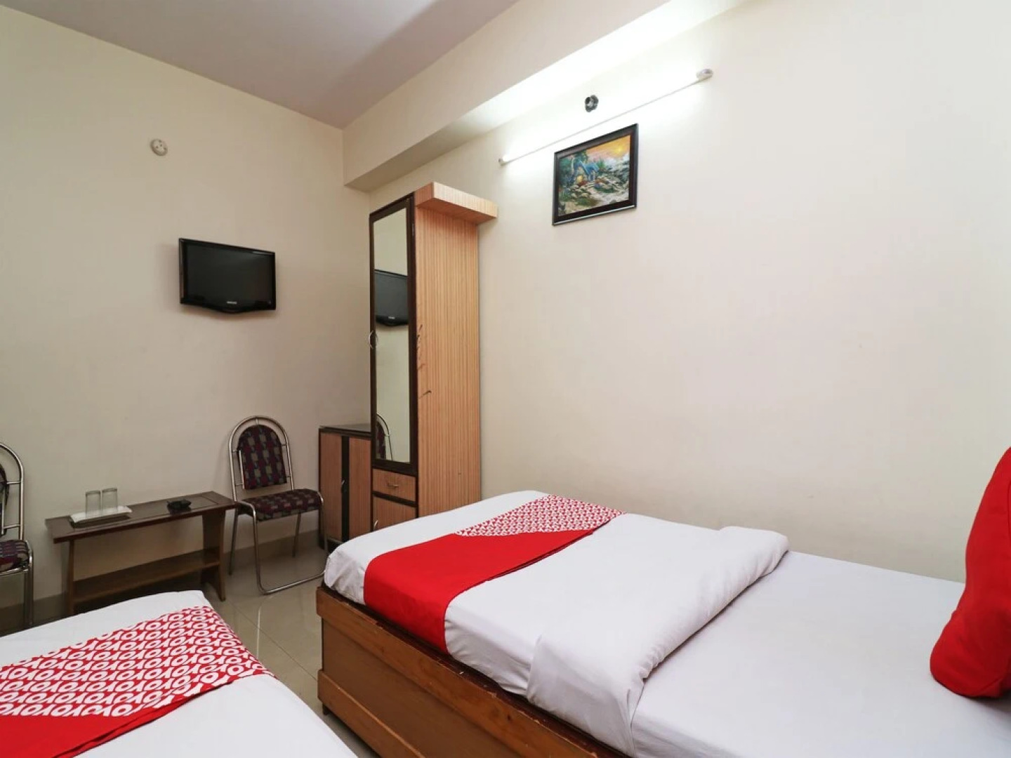 OYO 18838 Hotel Ta-tin