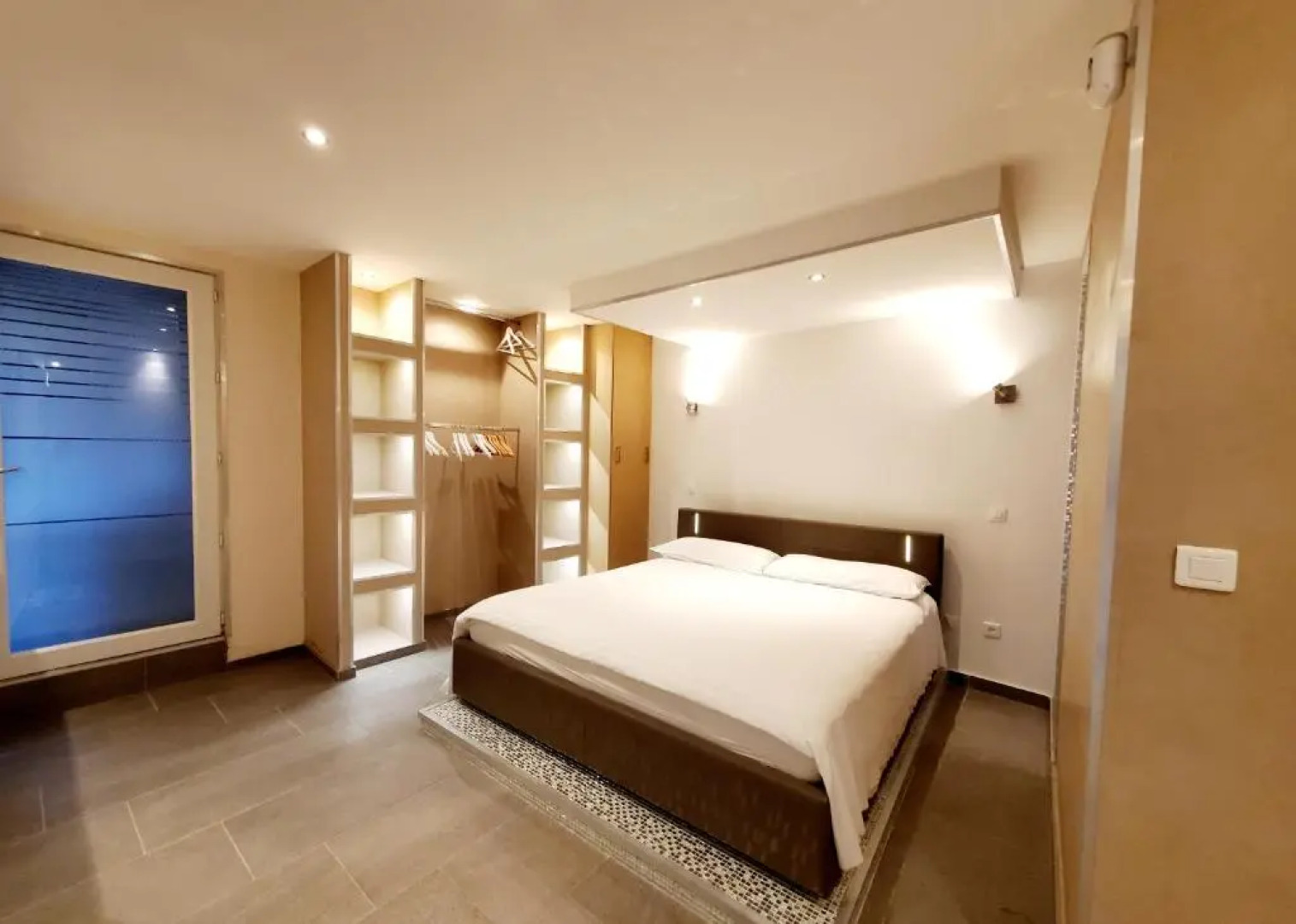 Appartement de standing en bord de lac