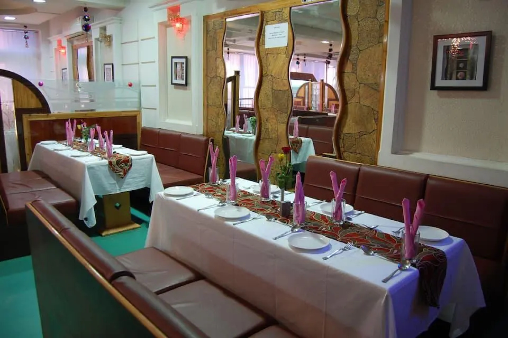 Hotel Kalinga Palace