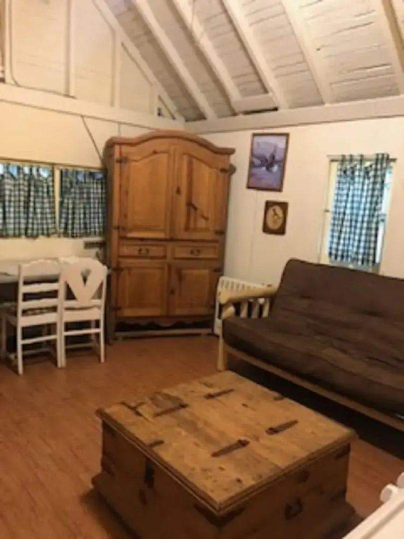 Riverbay Adventure Inn