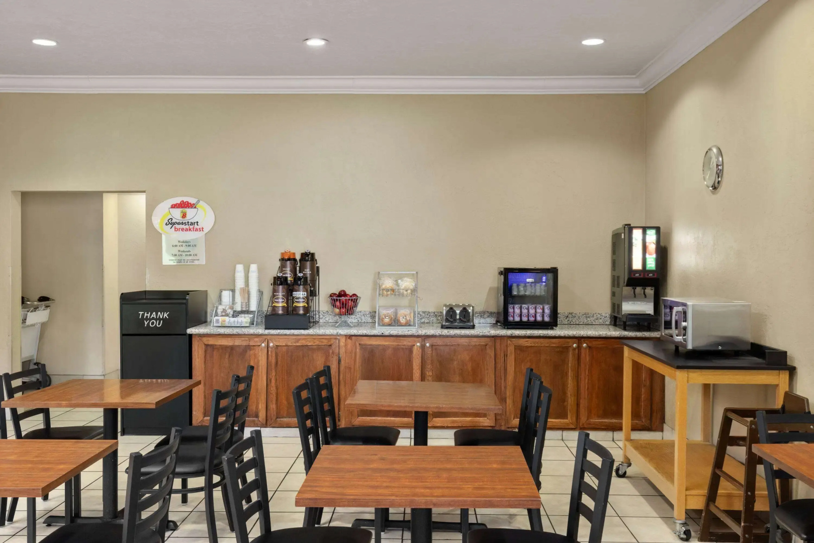 Super 8 by Wyndham Roseburg
