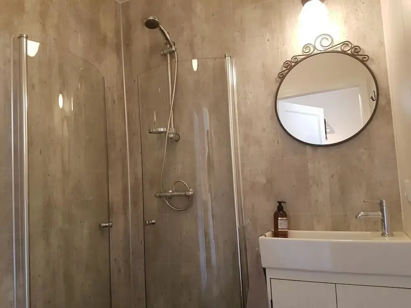 Bólstaðarhlíð Guesthouse