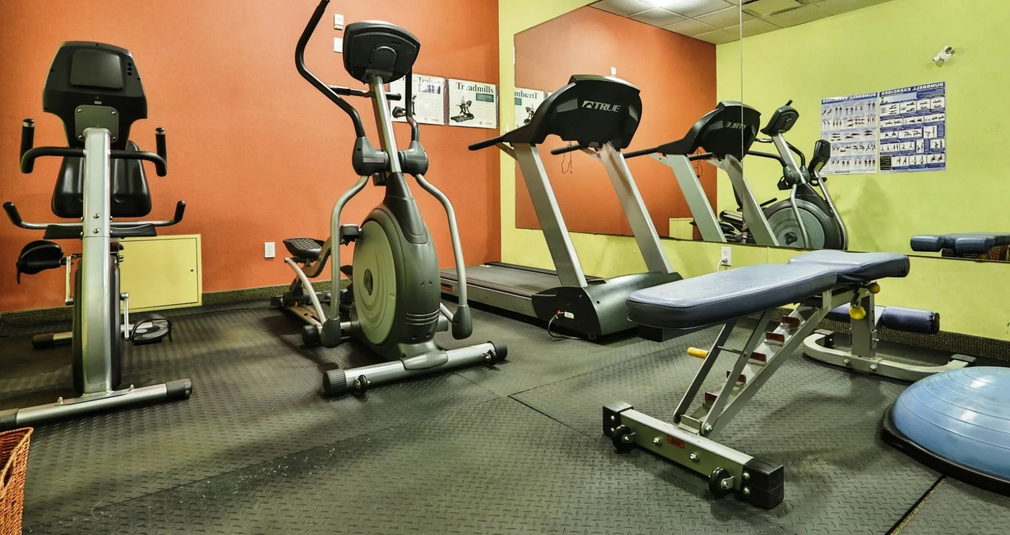 Merit Hotel & Suites