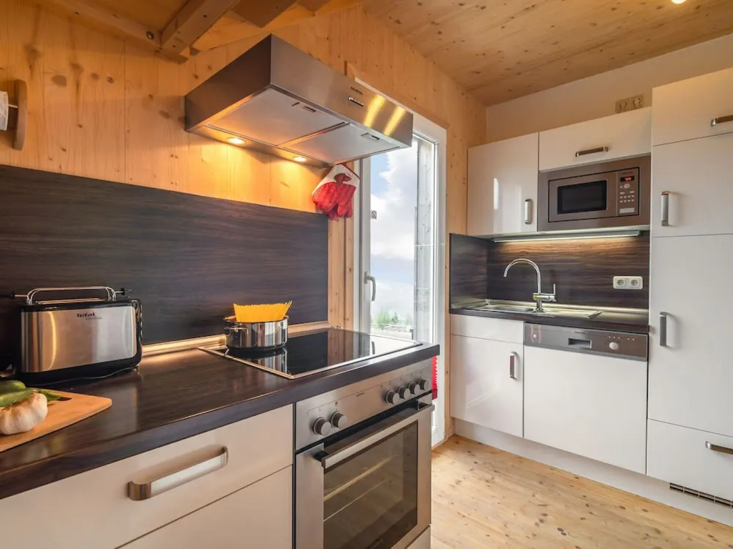 Mountain Chalet in Klippitztörl Near Forest With Garden & Parking