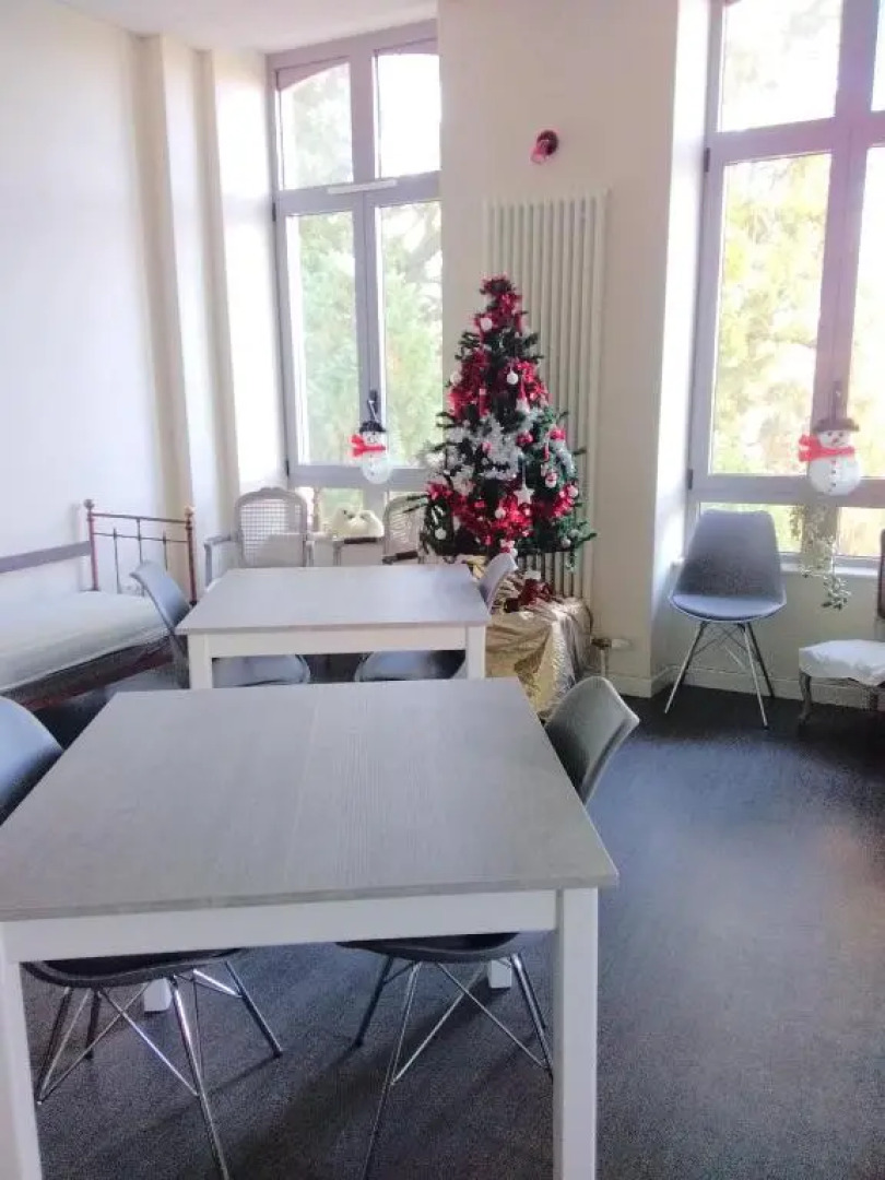 La Maison Des Officiers