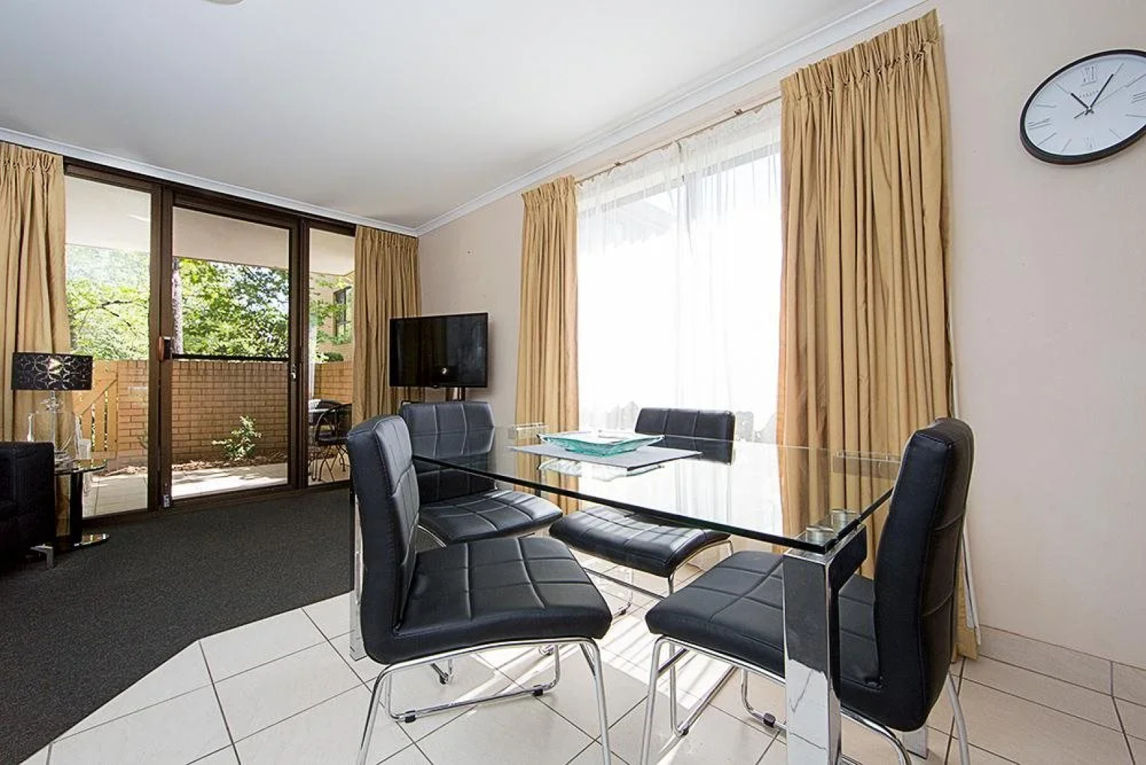Kingston Court Apartments