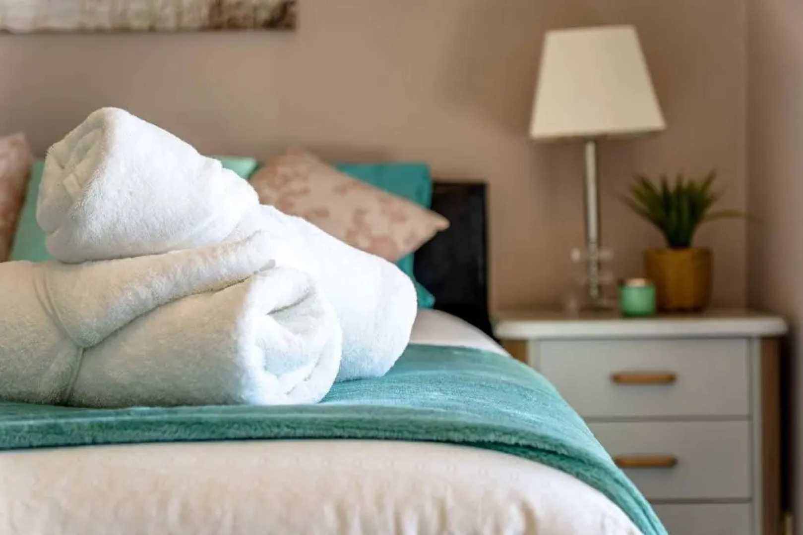 Mandurah Canal Beach House- 5 Mins Beach, Golf Course, City Centre, Parks