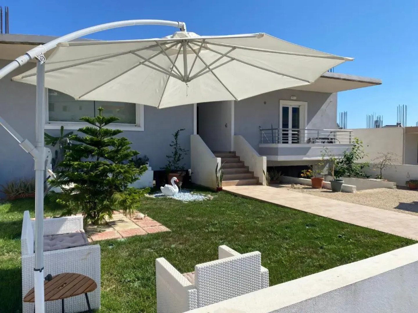 Maria's modern studio 5min from beach