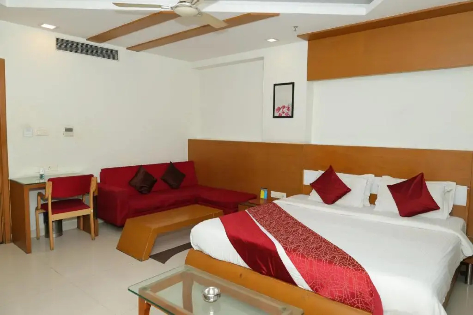 Hotel Somdeep Palace