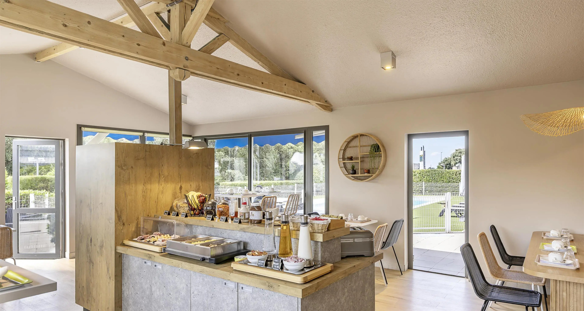 Sure Hotel by Best Western Nimes Est