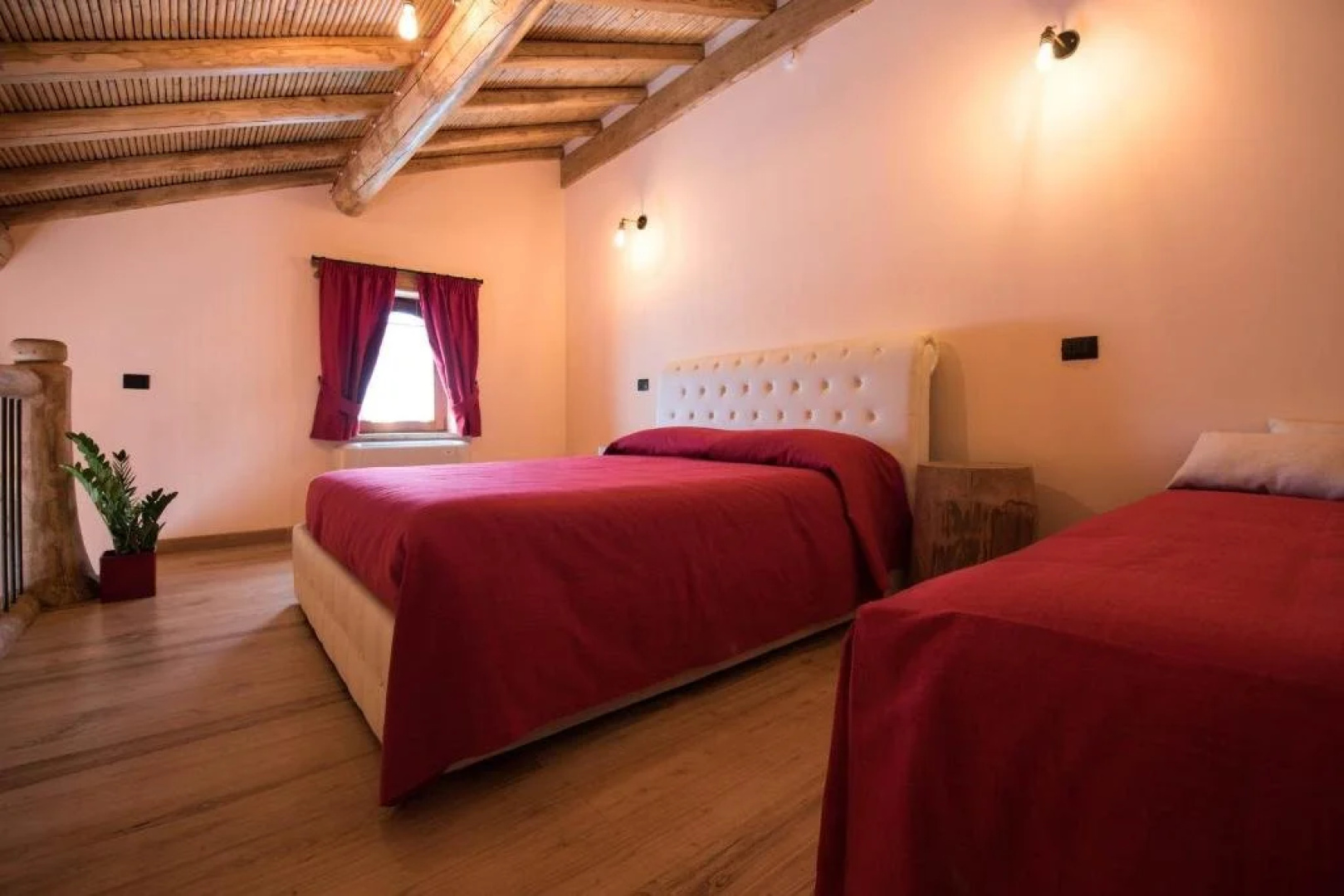 Etna Quota Mille Boutique Hotel, Typical Sicilian Food & Wine