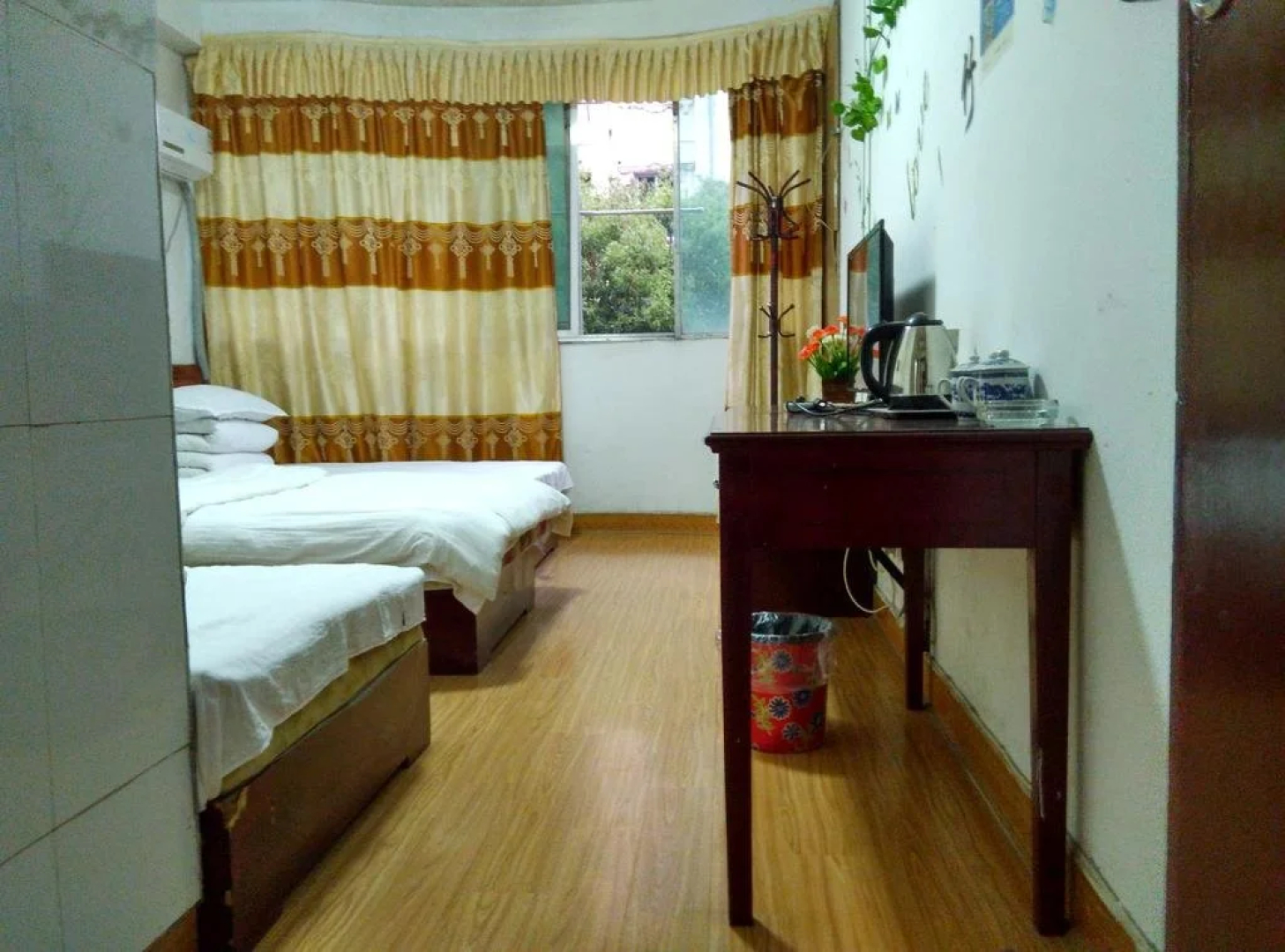 Jiujiang Hongfeng Hotel