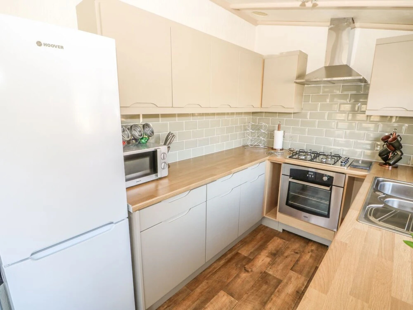 No 4 Elm Drive, Lincoln