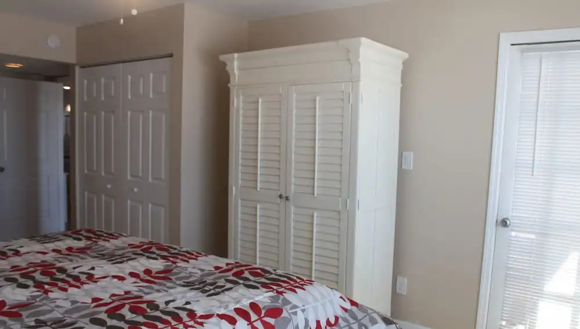 Sea Breeze 303 Apartment