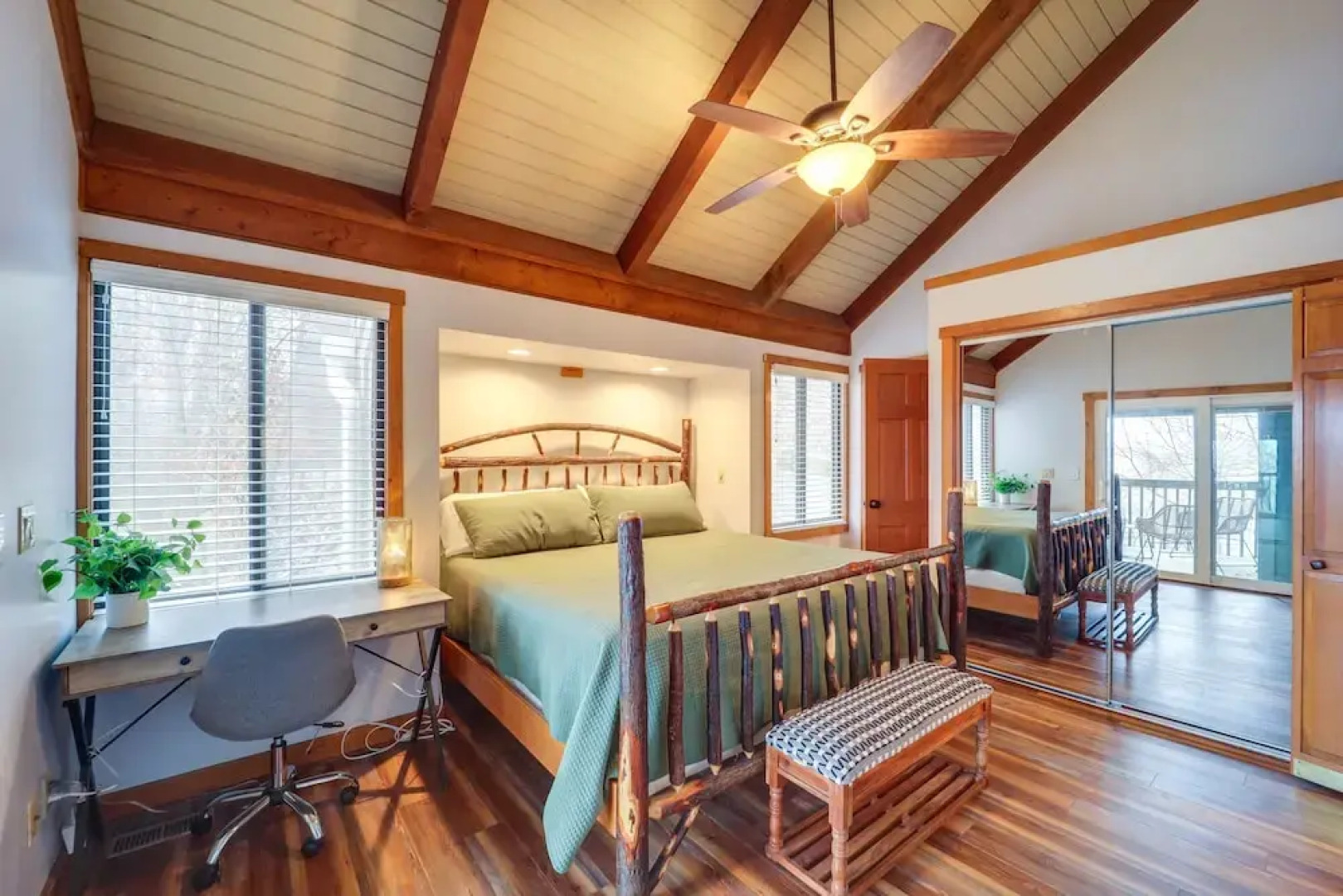 Sugar Mountain Chairlift View Home w/ Hot Tub!