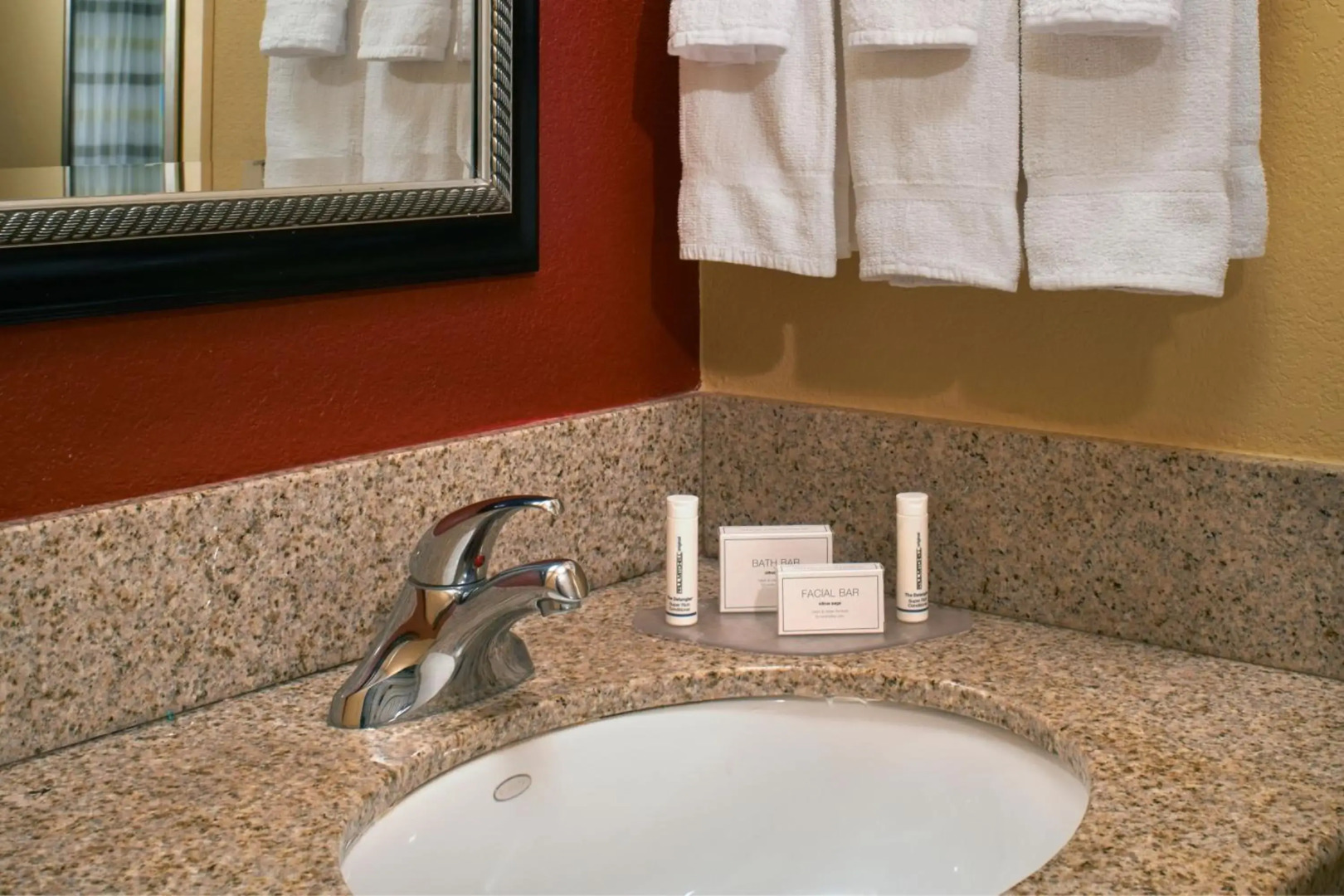 Courtyard by Marriott Louisville East