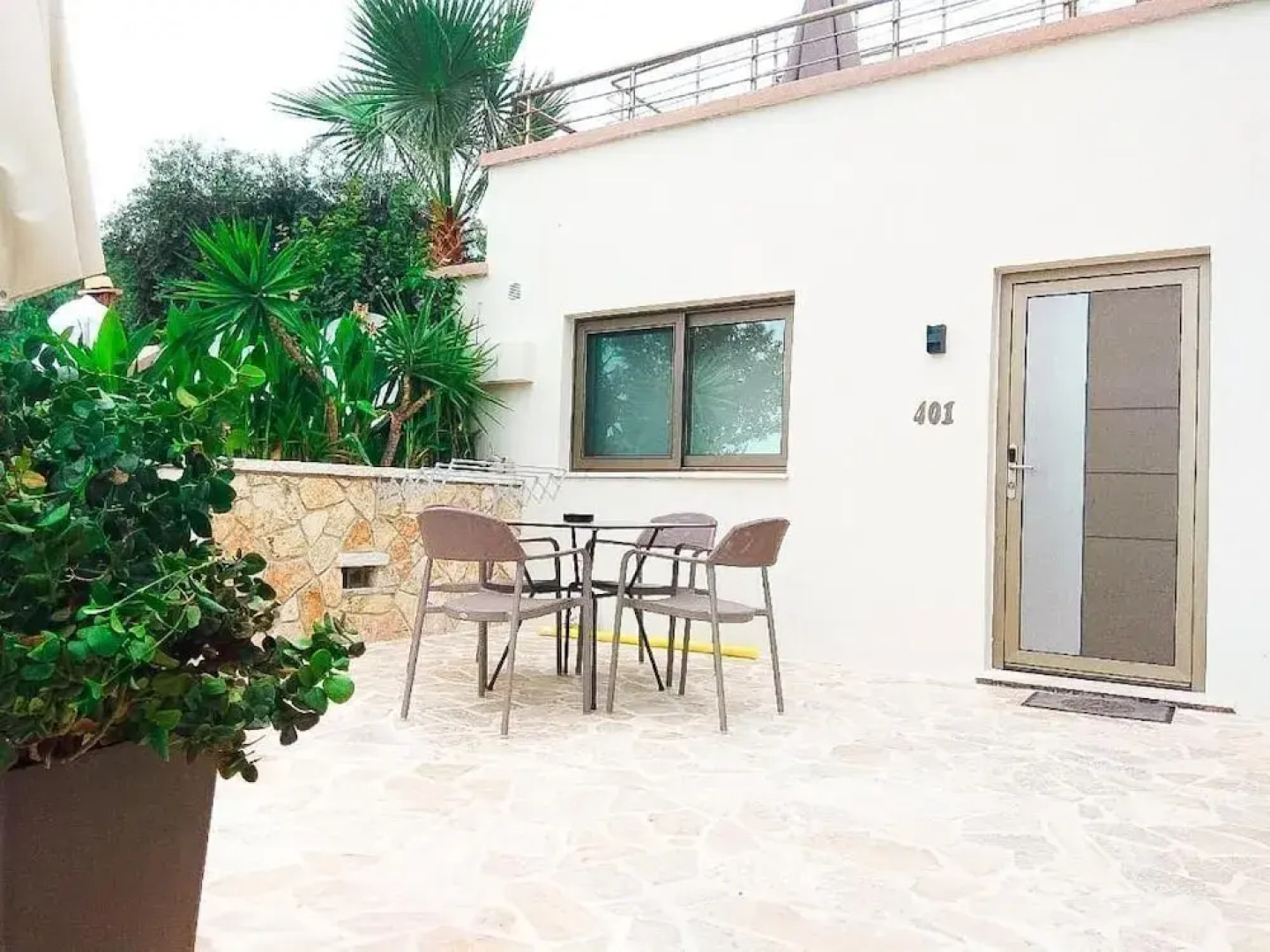 Prima Vista Beachfront Boutique Hotel