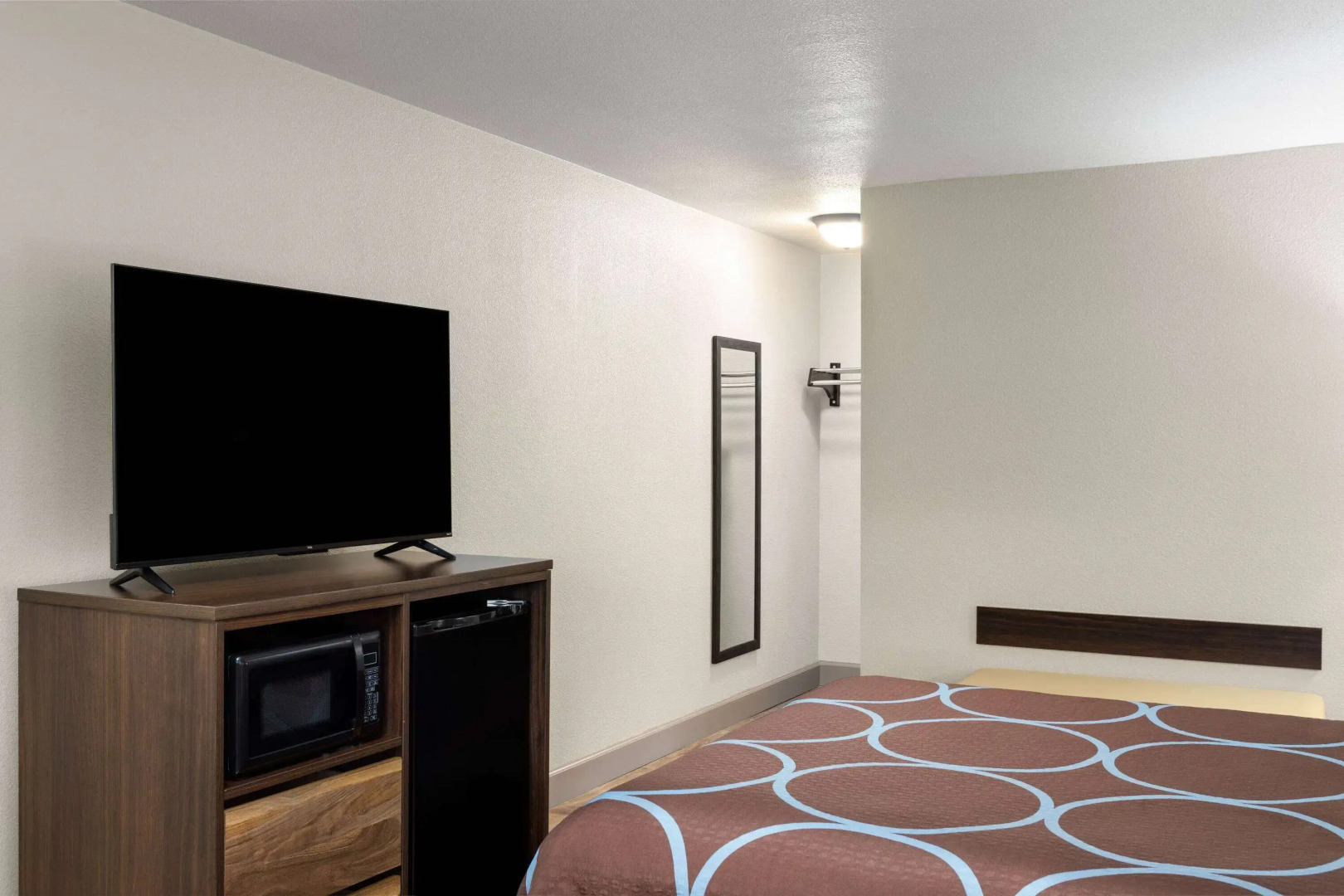 Super 8 by Wyndham Fallon