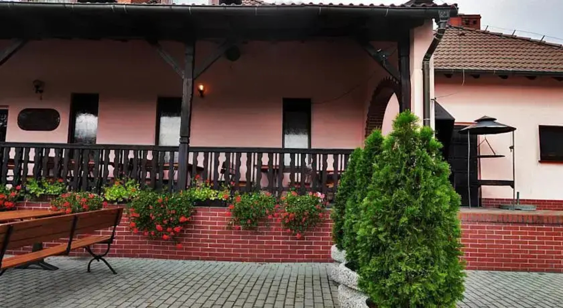 Hotel Nad Stawem