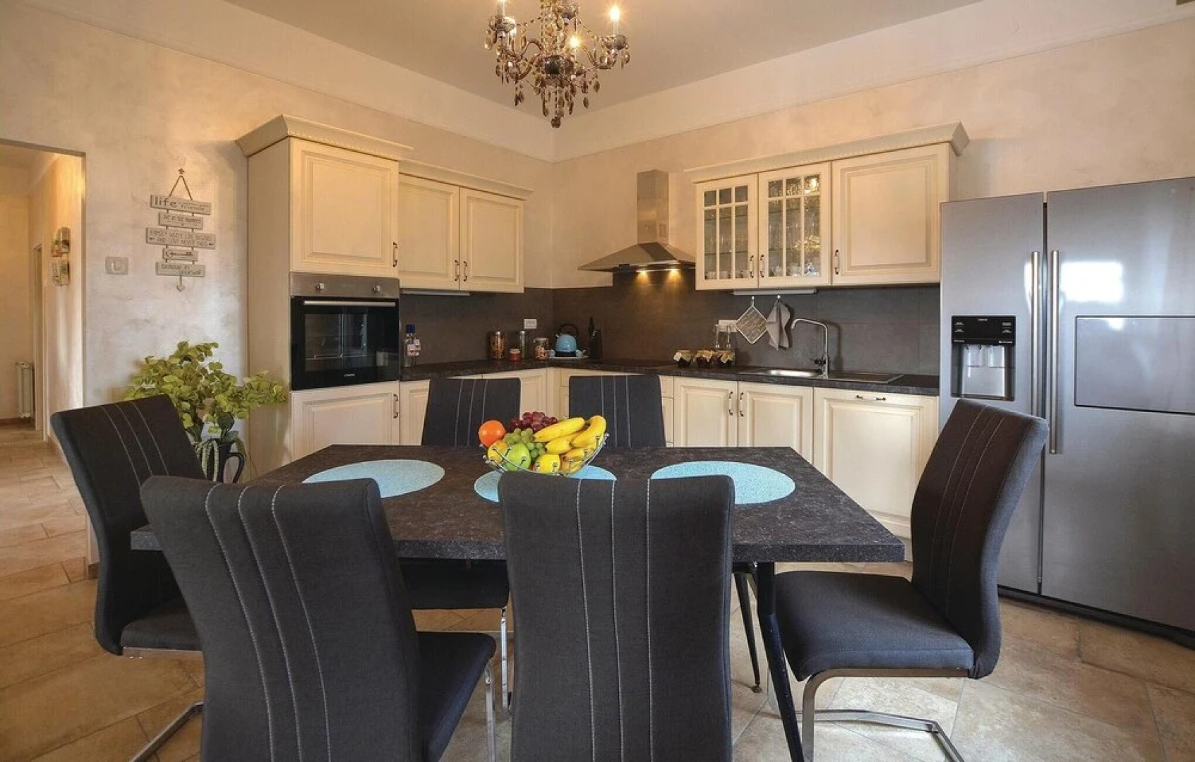 Stunning Home in Sezana With Jacuzzi, Wifi and 5 Bedrooms