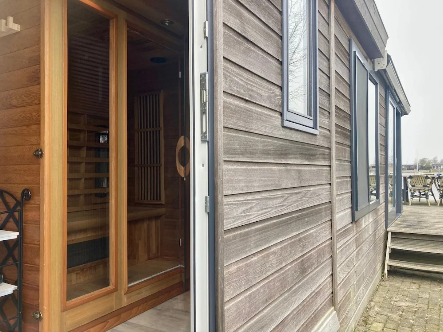 Chalet Valentina With Sauna by the Lauwersmeer